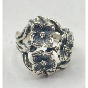 Sterling Silver Floral Design Ring Size 5.5